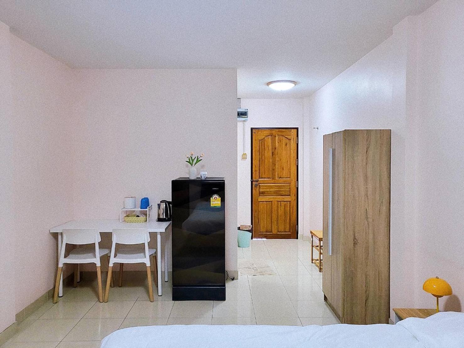 Apartamento Marin House Pattaya Exterior foto